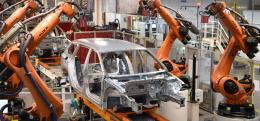 L’intelligenza artificiale fa ripensare agli economisti la storia dell’automazione